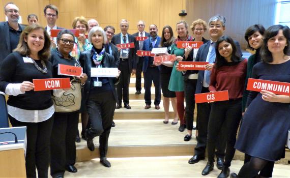 Representatives from the library, archive, museum and education sectors at SCCR/37. Representatives from the library, archive, museum and education sectors at SCCR/37. They are in the hall, holding names to identify organisations.